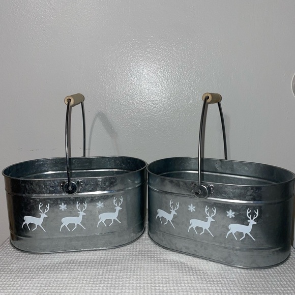 Christmas metal pails - target bullseye section - Picture 1 of 4